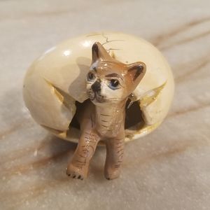 Folk Art Cat Hatchling
